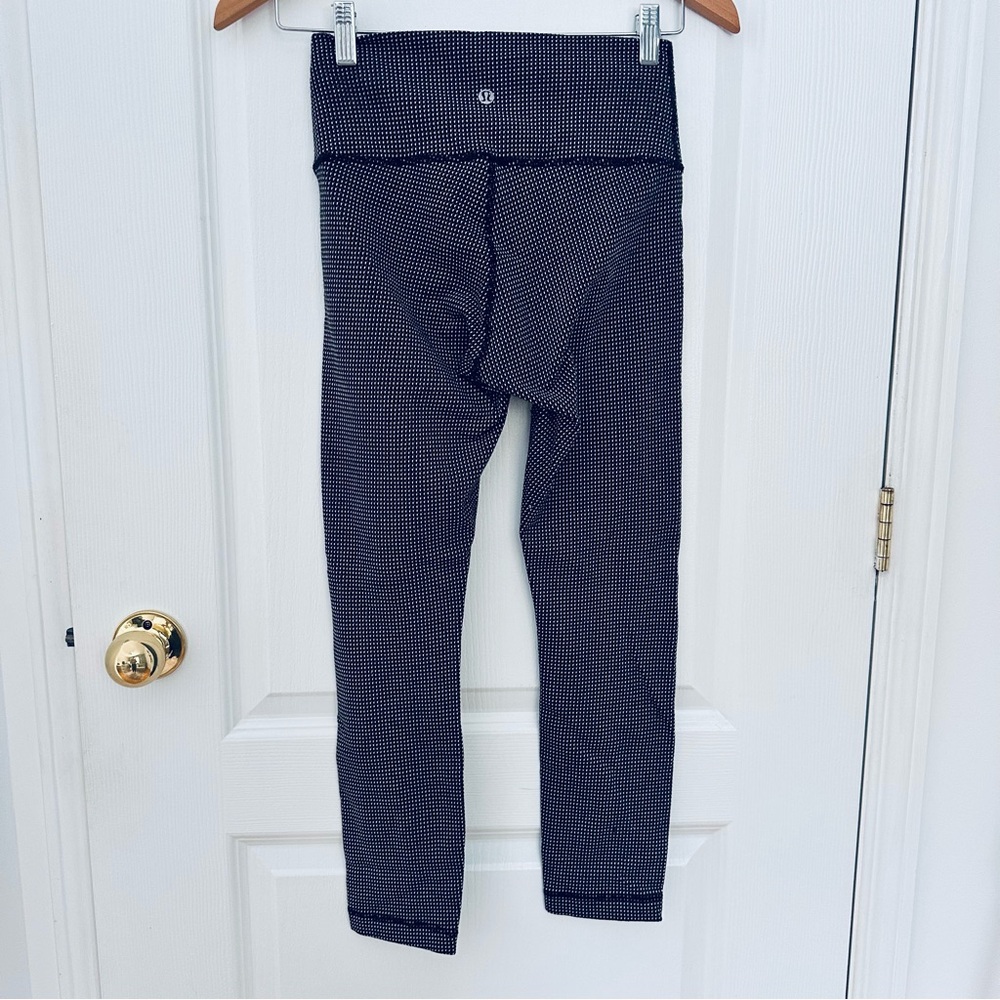 Lululemon Wunder Under 21” Crop Size 6 Teeny Tooth Herringbone Luon #131 - Picture 3 of 5